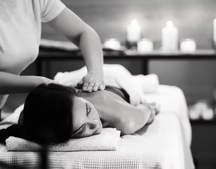Patient receiving manual therapy in London Ealing at PhysioB